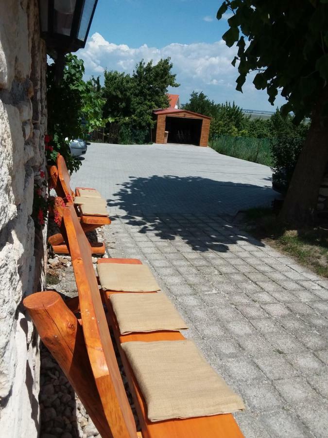 Szentesi Panzio Bed and Breakfast Fertőrákos Exteriör bild