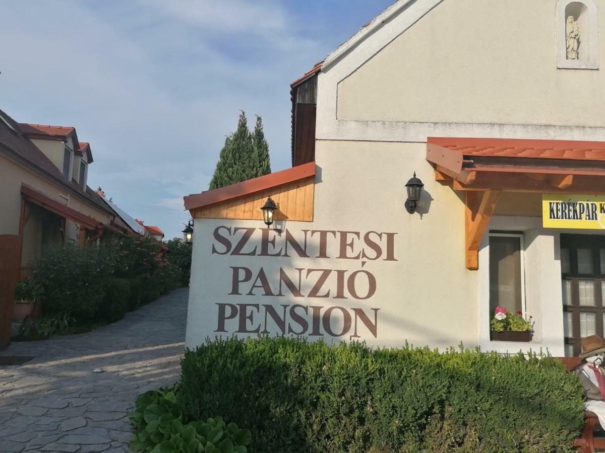 Szentesi Panzio Bed and Breakfast Fertőrákos Exteriör bild